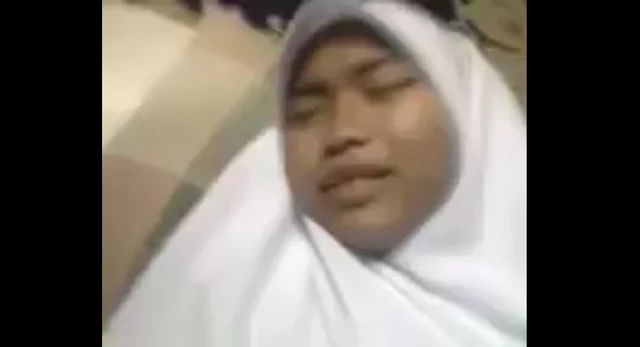 Viral Ngentot Jilbaber SMA Memeknya Belum Berbulu